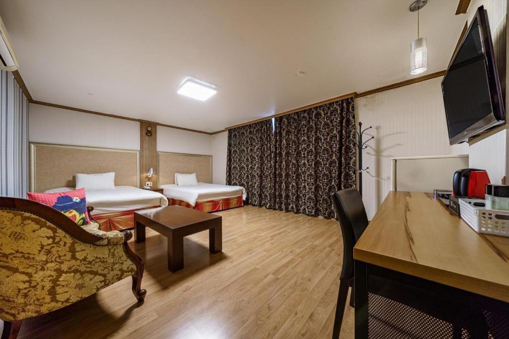 Hotel Olympic Cshangvon Kültér fotó