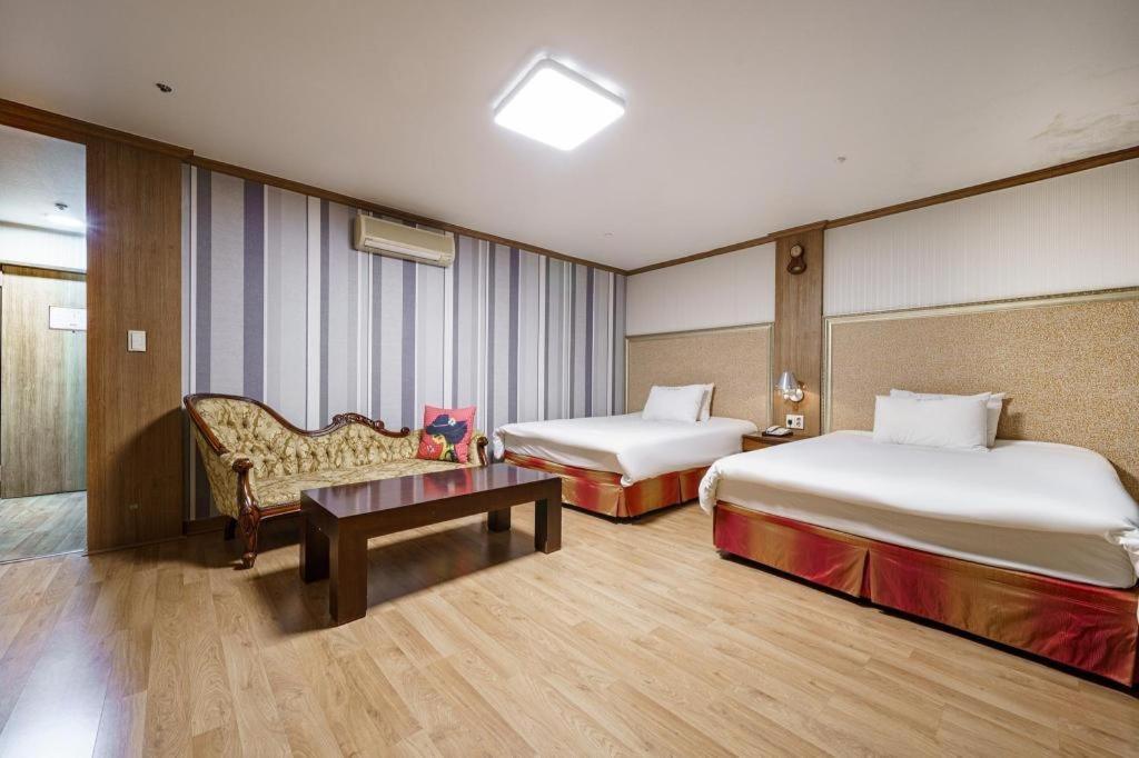Hotel Olympic Cshangvon Kültér fotó