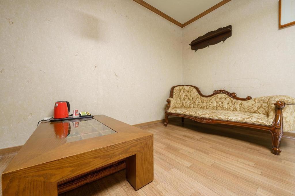 Hotel Olympic Cshangvon Kültér fotó