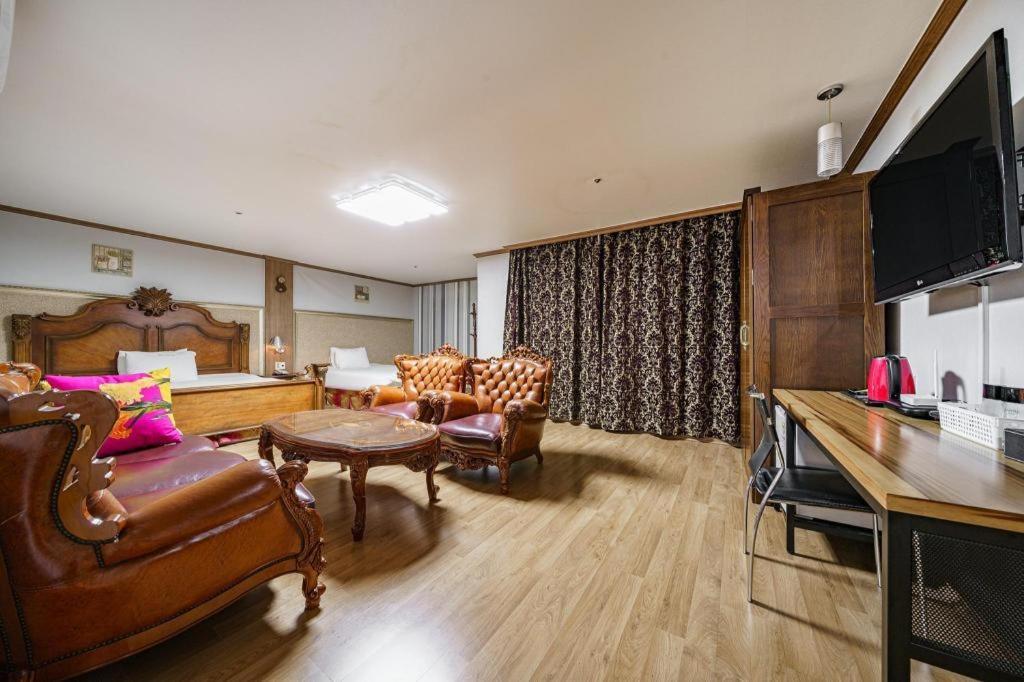 Hotel Olympic Cshangvon Kültér fotó