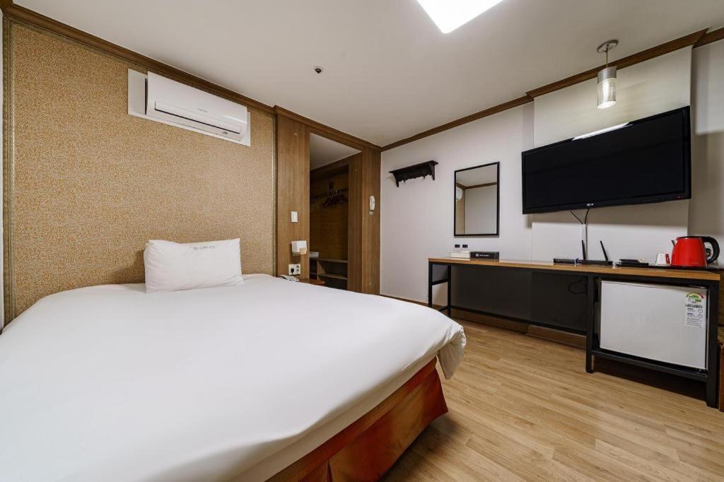 Hotel Olympic Cshangvon Kültér fotó